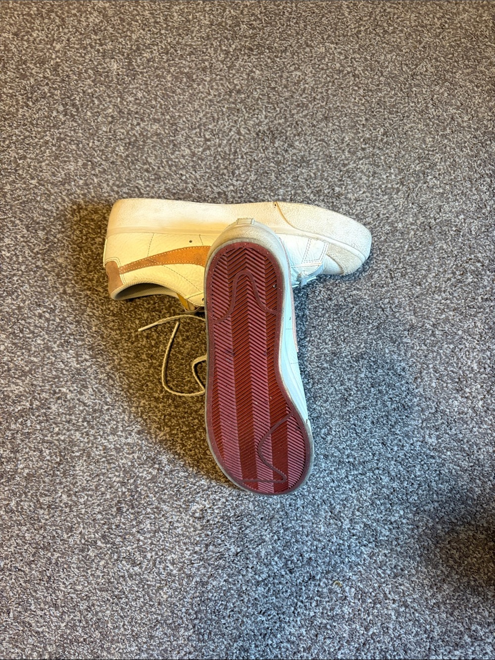 Nike Off-White / Light Beige Low-Top Sneakers - Picture 3 of 4